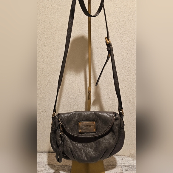 Marc Jacobs Gray Leather Crossbody Bag EUC - Picture 2 of 11